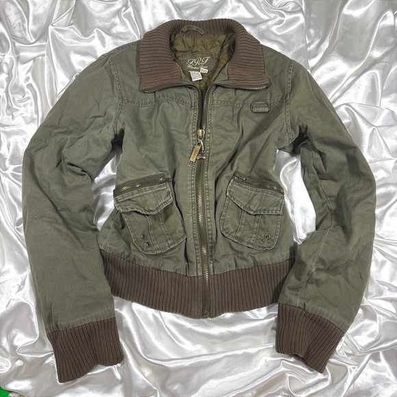 winter time Jackets & Blazers - y2k TRF Bomber Jacket Green Excellent Utility Military Quilted Pockets M